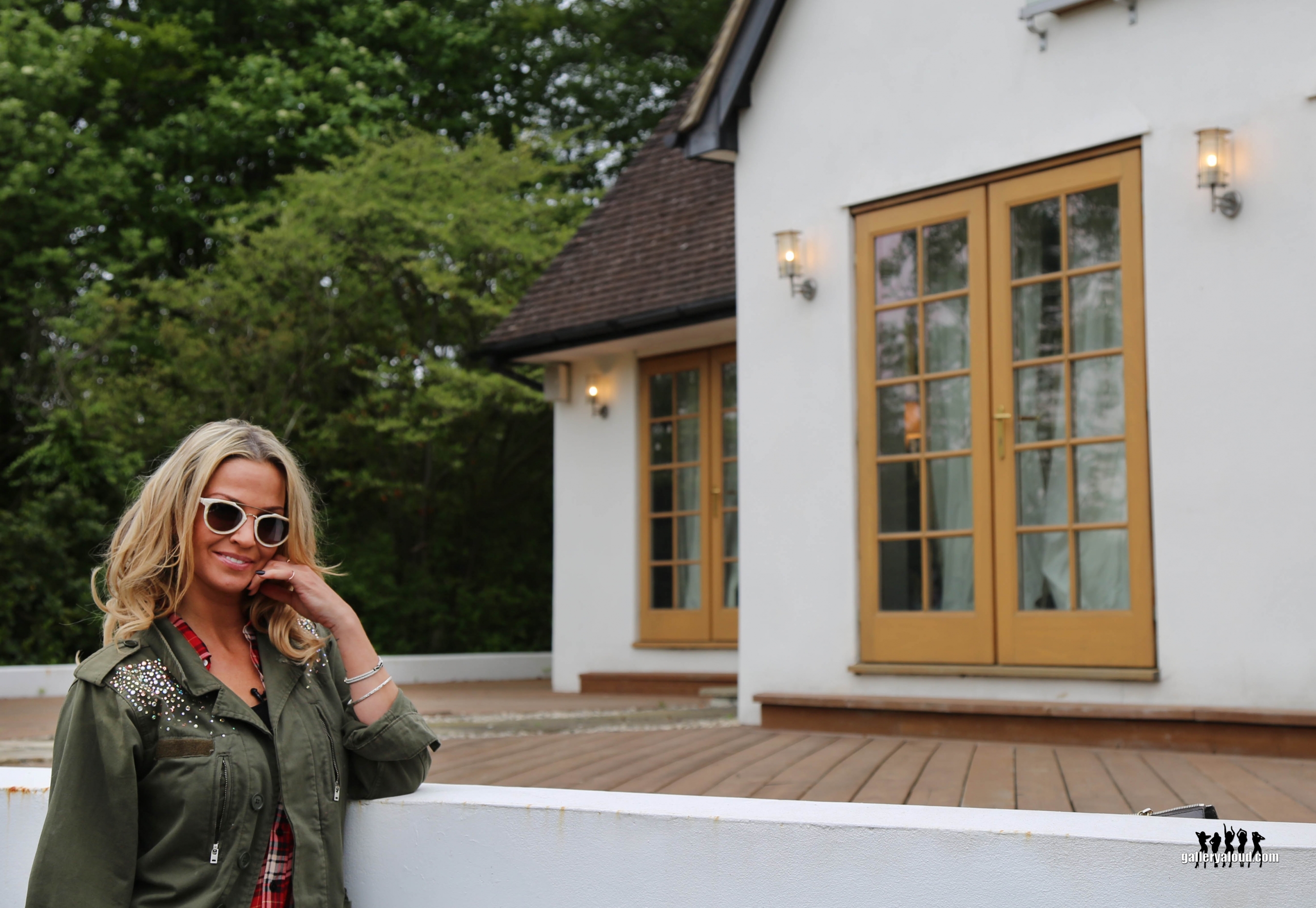 CELEBRITY_HOME_SECRETS_02.jpg