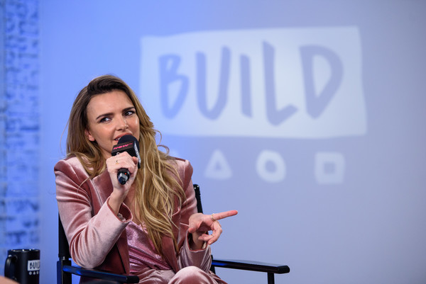 BUILD2BNadine2BCoyle2BLQrA_CSY2Zyl.jpg