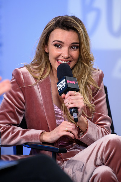 BUILD2BNadine2BCoyle2BiXY8ri-6gsll.jpg