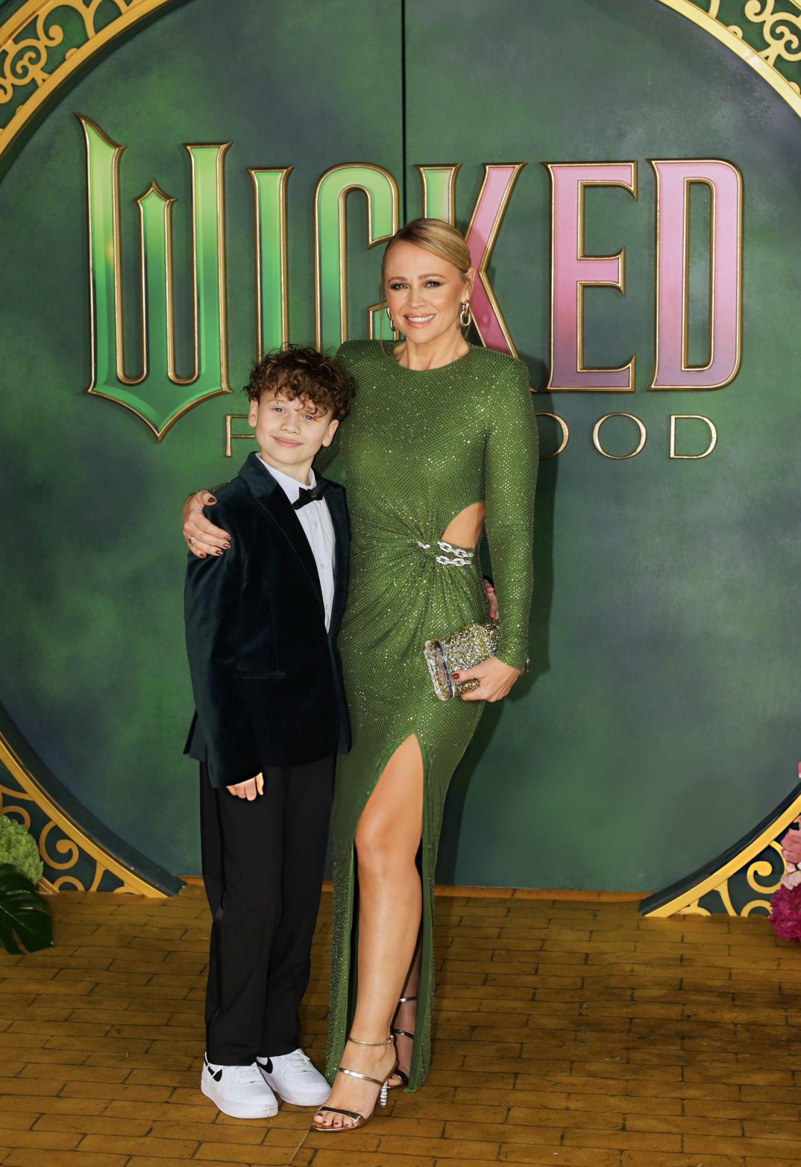 GalleryAloud-005.jpg GalleryAloud-005.jpg