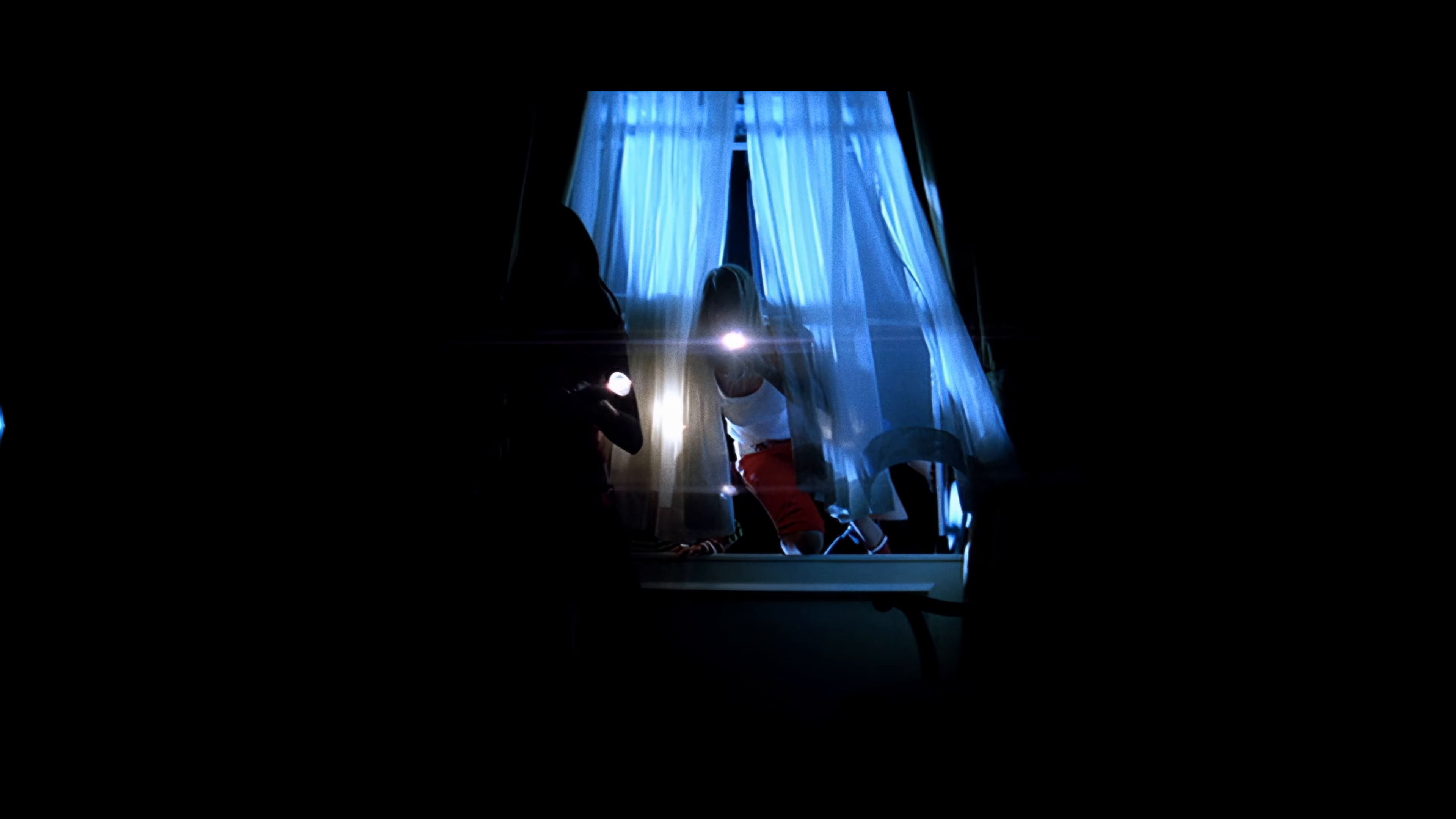 ALT003.jpg