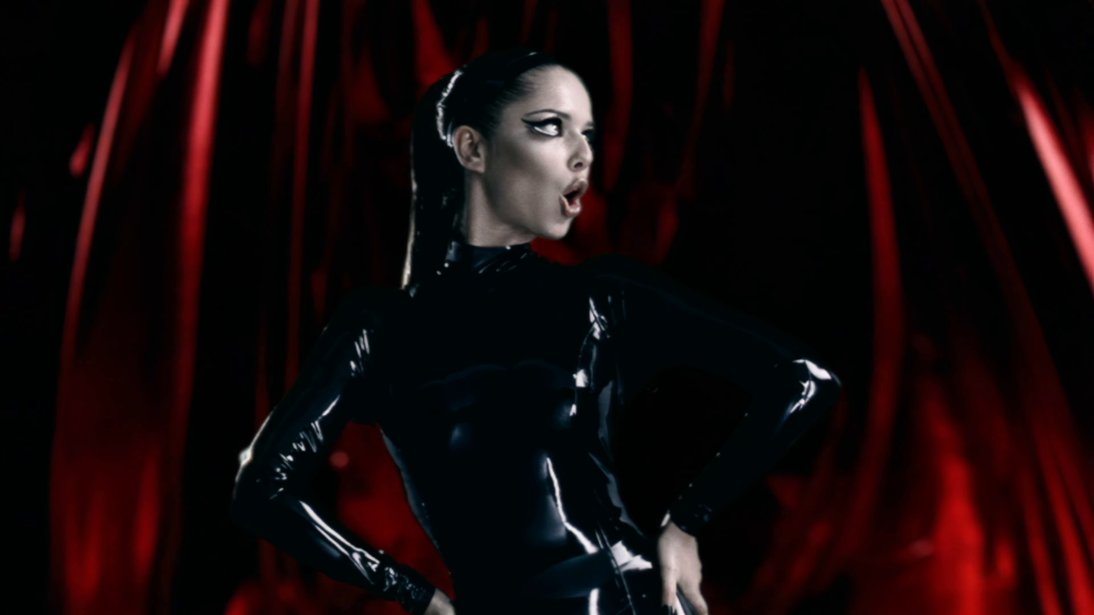 GalleryAloud-007.jpg GalleryAloud-007.jpg