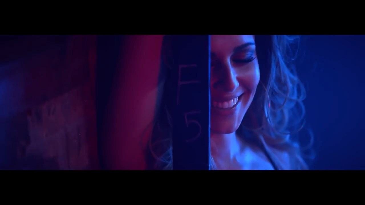 Cheryl_-_Crazy_Stupid_Love_ft__Tinie_Tempah_mp4_snapshot_00_34_5B2016_05_06_20_09_295D.jpg