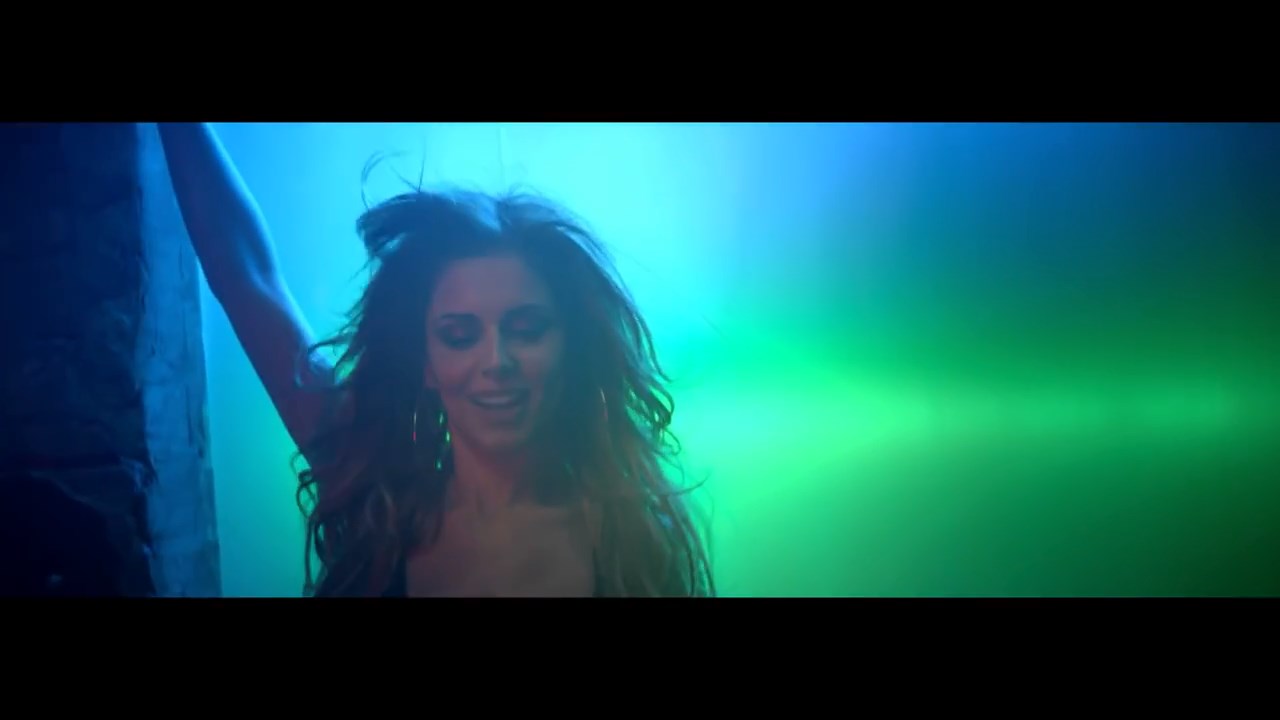 Cheryl_-_Crazy_Stupid_Love_ft__Tinie_Tempah_mp4_snapshot_02_08_5B2016_05_06_20_14_495D.jpg
