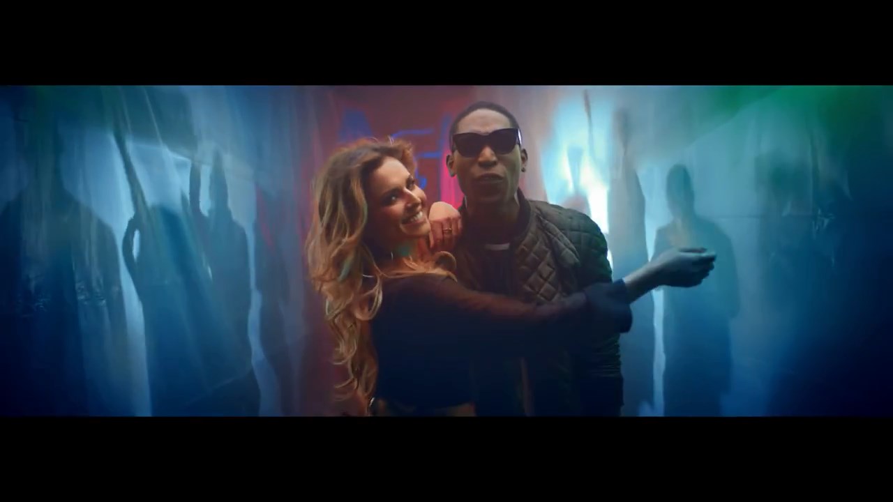 Cheryl_-_Crazy_Stupid_Love_ft__Tinie_Tempah_mp4_snapshot_03_03_5B2016_05_06_20_16_445D.jpg