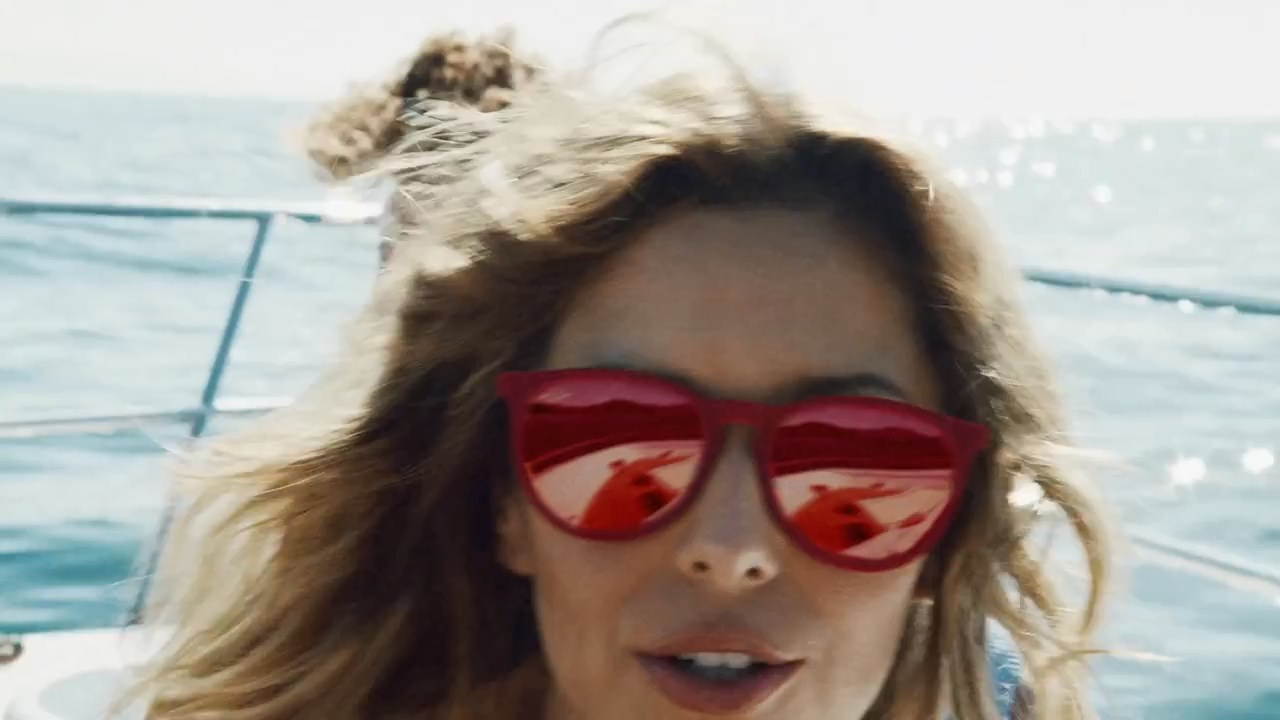 Cheryl_-_I_Don_t_Care_28Explicit29_mp4_snapshot_01_32_5B2016_05_06_20_28_095D.jpg