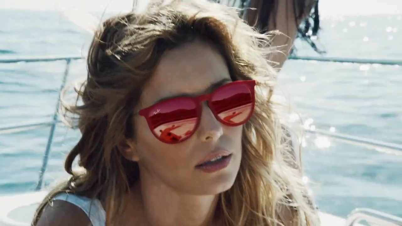 Cheryl_-_I_Don_t_Care_28Explicit29_mp4_snapshot_01_45_5B2016_05_06_20_28_445D.jpg