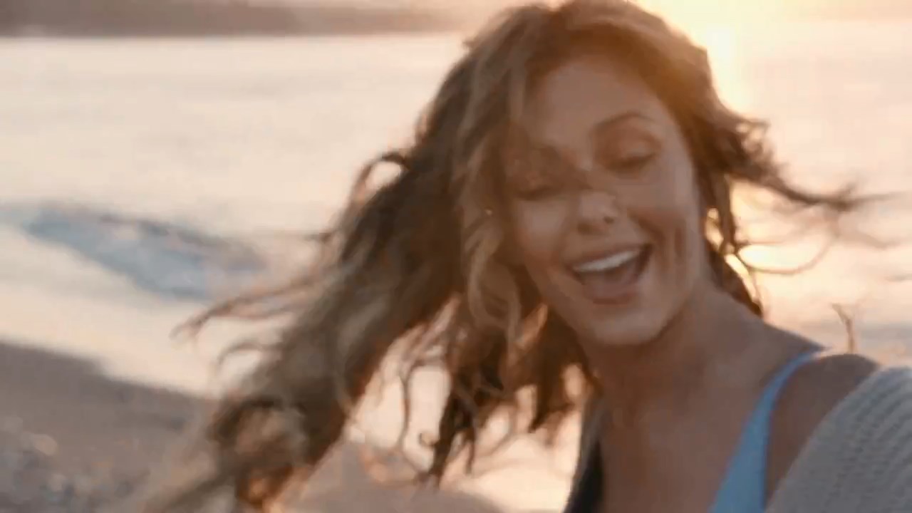 Cheryl_-_I_Don_t_Care_28Explicit29_mp4_snapshot_02_19_5B2016_05_06_20_29_595D.jpg