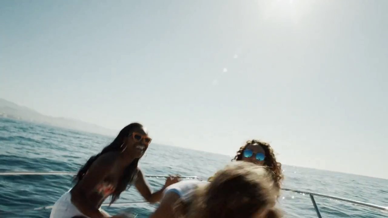 Cheryl_-_I_Don_t_Care_28Explicit29_mp4_snapshot_02_55_5B2016_05_06_20_31_015D.jpg