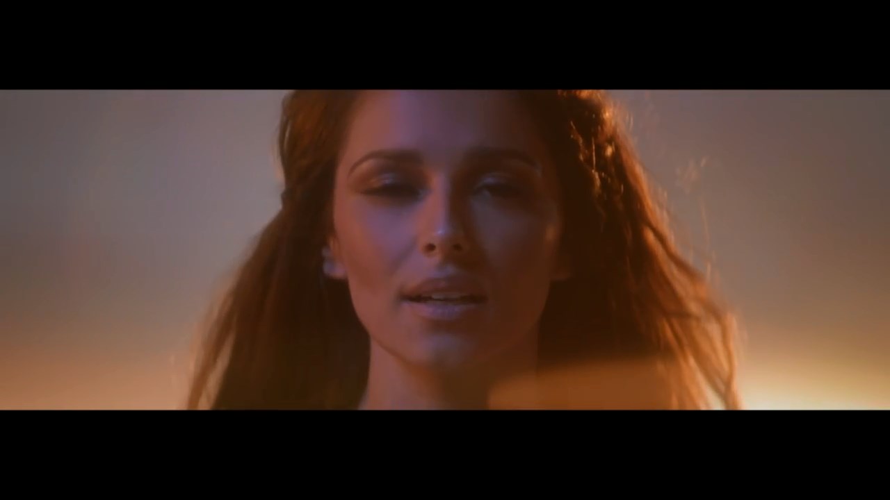 Cheryl_-_Only_Human_mp4_snapshot_00_32_5B2016_05_06_20_37_465D.jpg