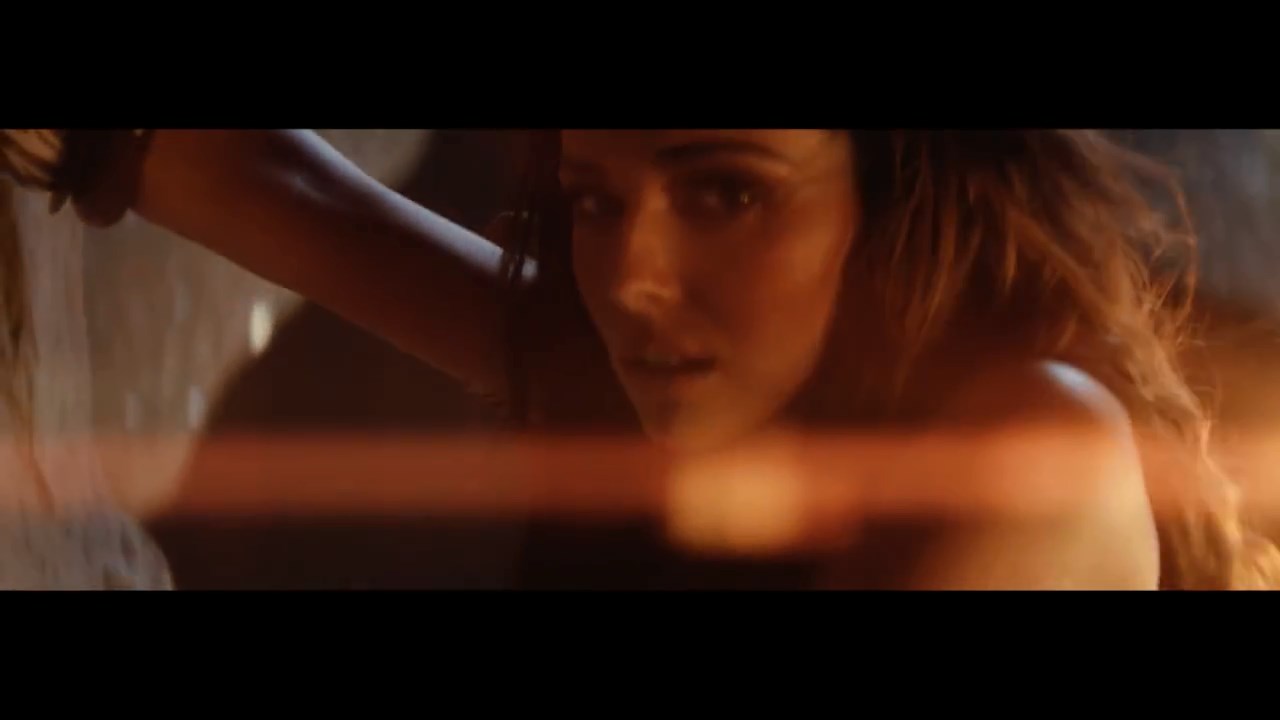 Cheryl_-_Only_Human_mp4_snapshot_02_04_5B2016_05_06_20_40_465D.jpg
