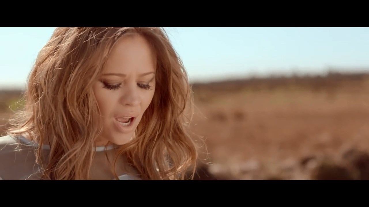 Alistair_Griffin_featuring_Kimberley_Walsh_-_The_Road_28Official_Video29_mp4_snapshot_00_50_5B2016_05_06_19_53_115D.jpg