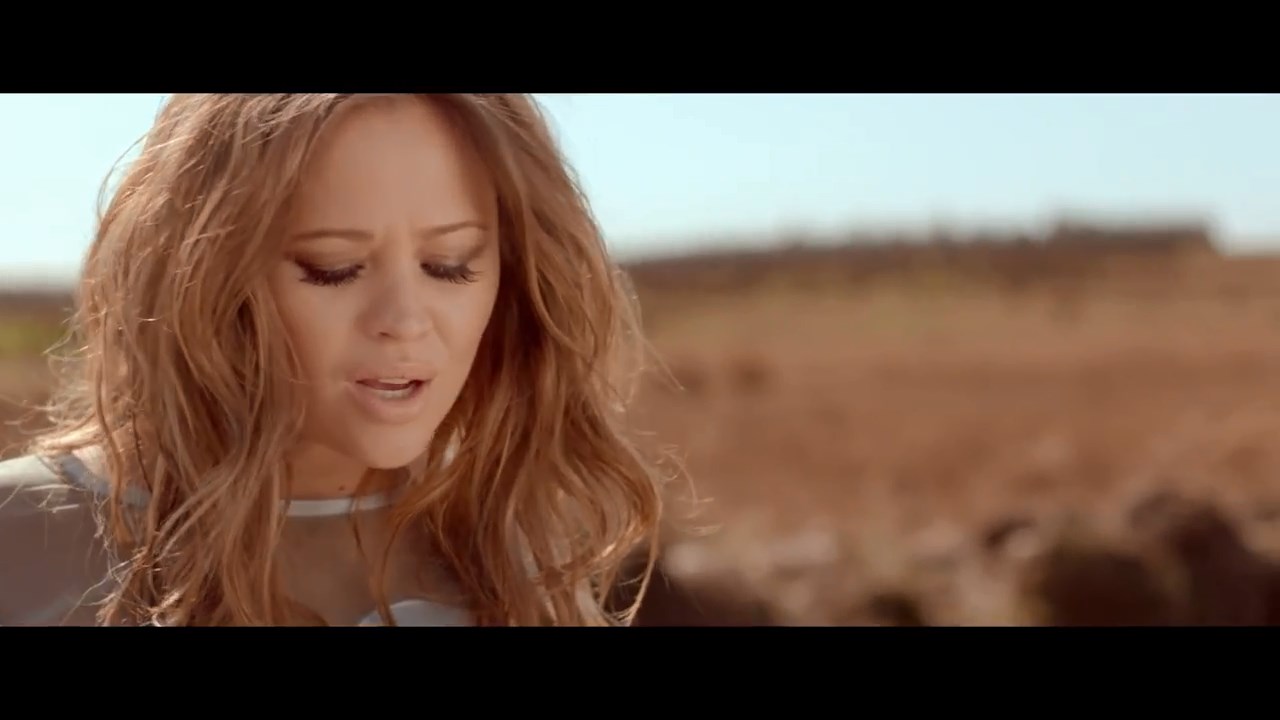 Alistair_Griffin_featuring_Kimberley_Walsh_-_The_Road_28Official_Video29_mp4_snapshot_00_51_5B2016_05_06_19_53_145D.jpg