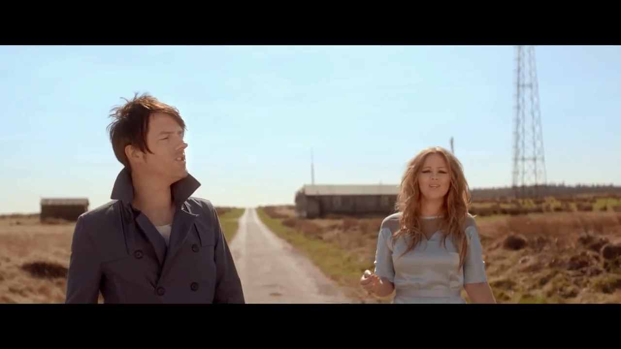 Alistair_Griffin_featuring_Kimberley_Walsh_-_The_Road_28Official_Video29_mp4_snapshot_01_32_5B2016_05_06_19_54_355D.jpg