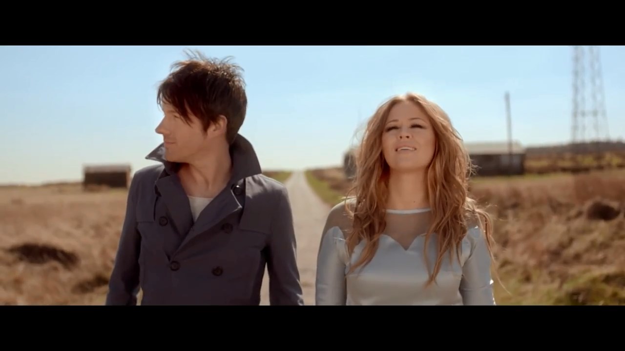 Alistair_Griffin_featuring_Kimberley_Walsh_-_The_Road_28Official_Video29_mp4_snapshot_01_50_5B2016_05_06_19_55_025D.jpg