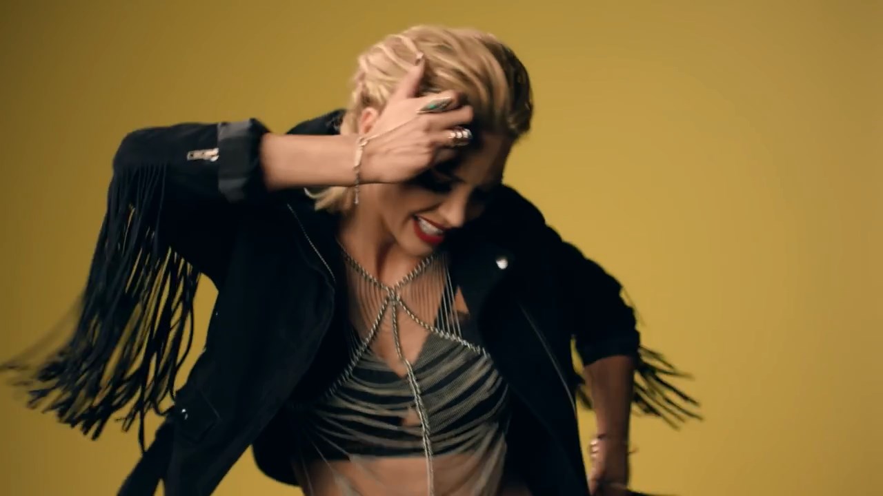 Sarah_Harding_-_Threads_mp4_snapshot_01_16_5B2016_06_03_20_14_245D.jpg