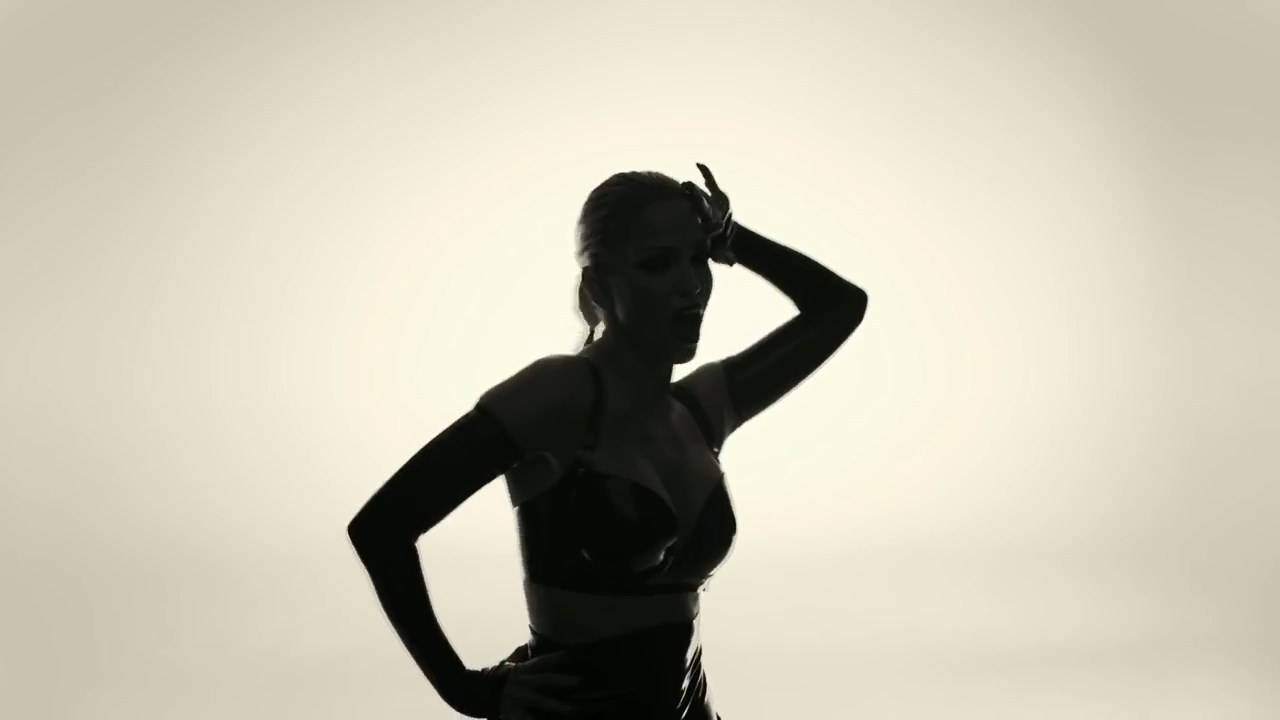 Sarah_Harding_-_Threads_mp4_snapshot_02_13_5B2016_06_03_20_18_165D.jpg