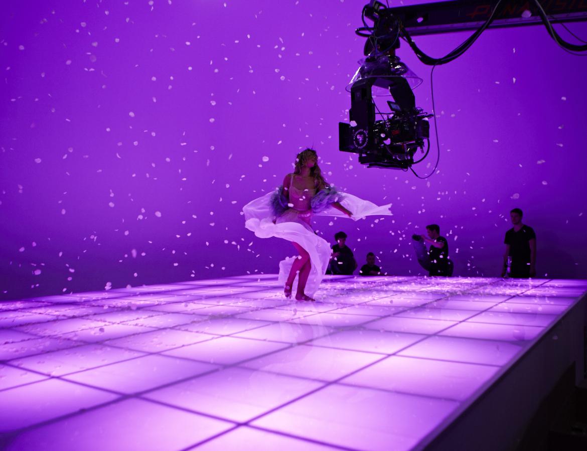 SetWidth1170-5833-BTS-281.jpg