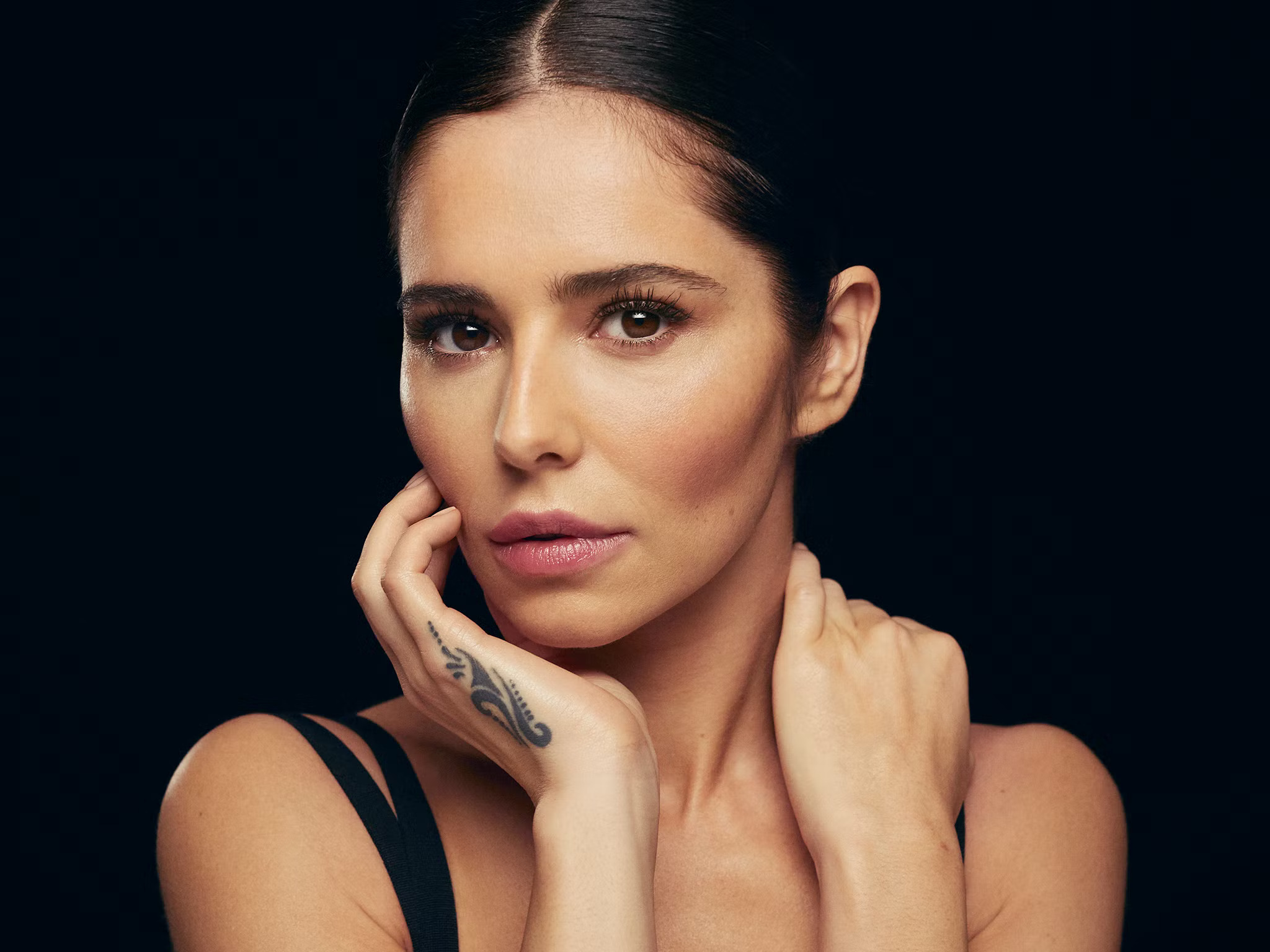 HQ

