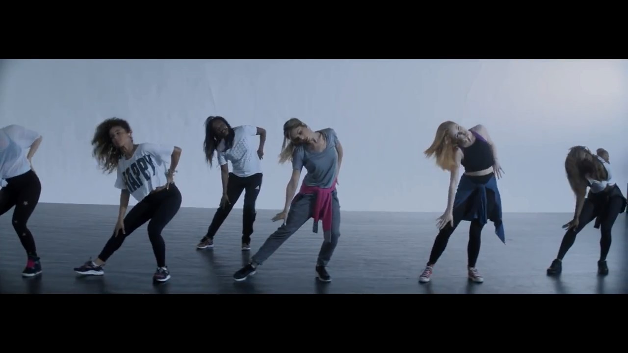 Cheryl___Beats_present__Fight_On__from_the_new_album_Only_Human_-_Beats_by_Dre_mp4_snapshot_01_09_5B2016_05_06_14_10_175D.jpg