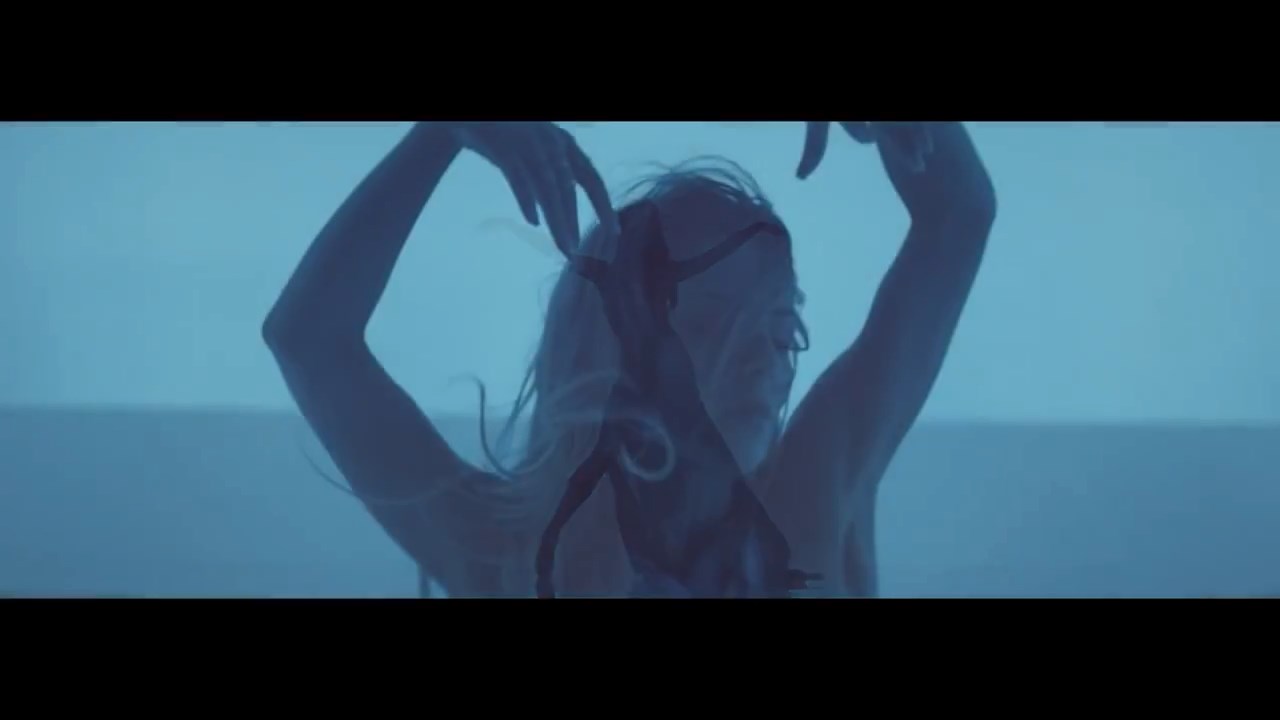 Cheryl_Debut_Fragrance_-_StormFlower_TV_advert_mp4_snapshot_00_01_5B2016_05_06_13_12_105D.jpg