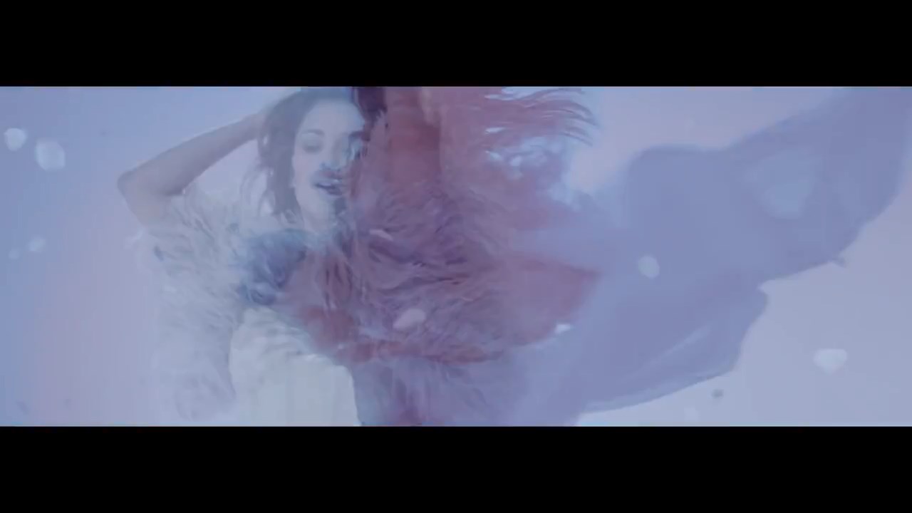 Cheryl_Debut_Fragrance_-_StormFlower_TV_advert_mp4_snapshot_00_07_5B2016_05_06_13_12_345D.jpg