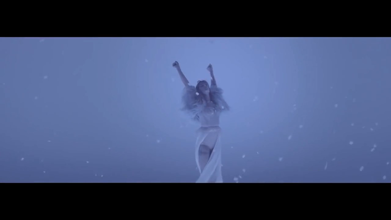 Cheryl_Debut_Fragrance_-_StormFlower_TV_advert_mp4_snapshot_00_12_5B2016_05_06_13_13_015D.jpg