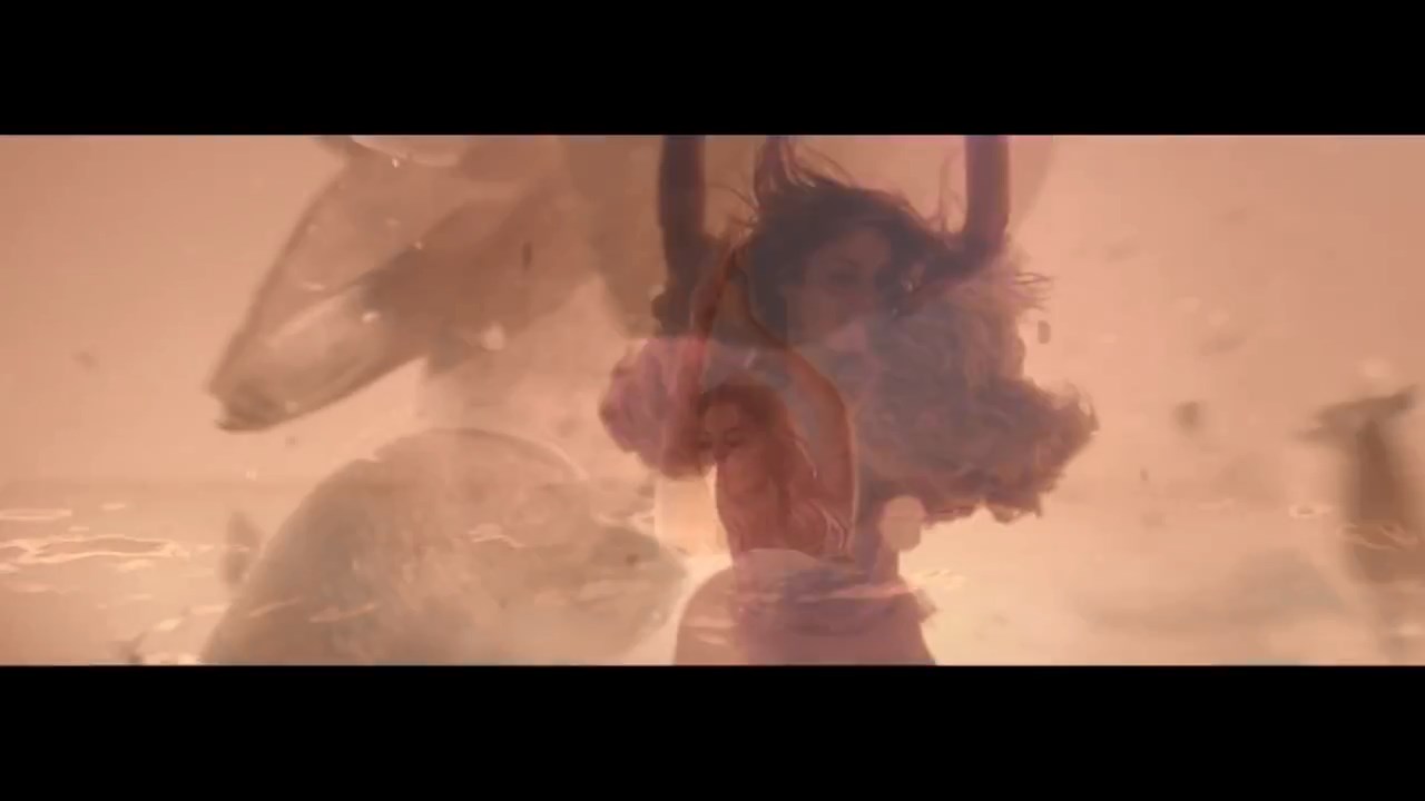 Cheryl_Debut_Fragrance_-_StormFlower_TV_advert_mp4_snapshot_00_19_5B2016_05_06_13_13_295D.jpg