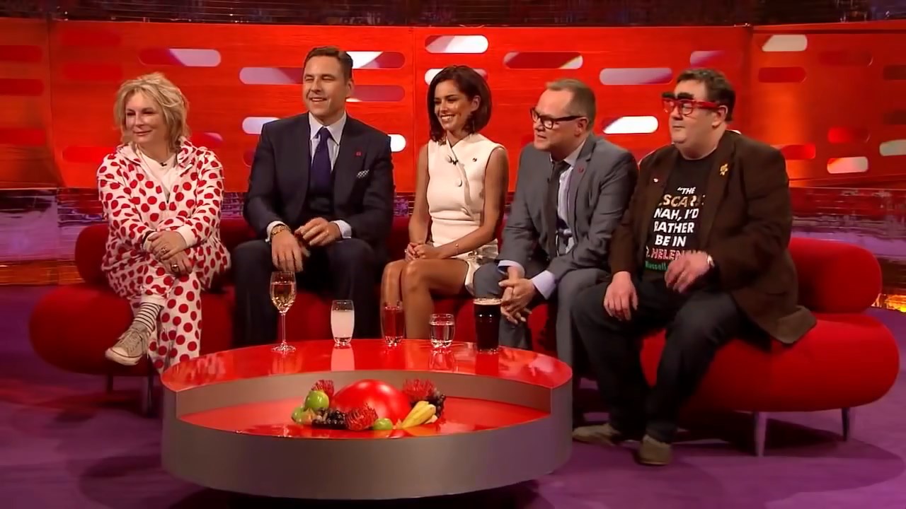 Cheryl_-_Interview_28Graham_Norton_Show_201529_mp4_snapshot_00_01_5B2016_06_03_12_39_545D.jpg