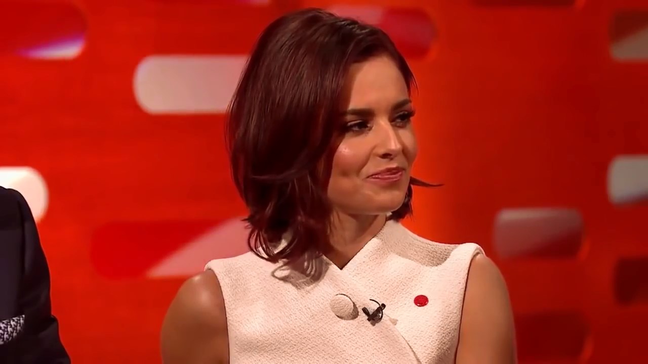 Cheryl_-_Interview_28Graham_Norton_Show_201529_mp4_snapshot_01_12_5B2016_06_03_12_41_385D.jpg
