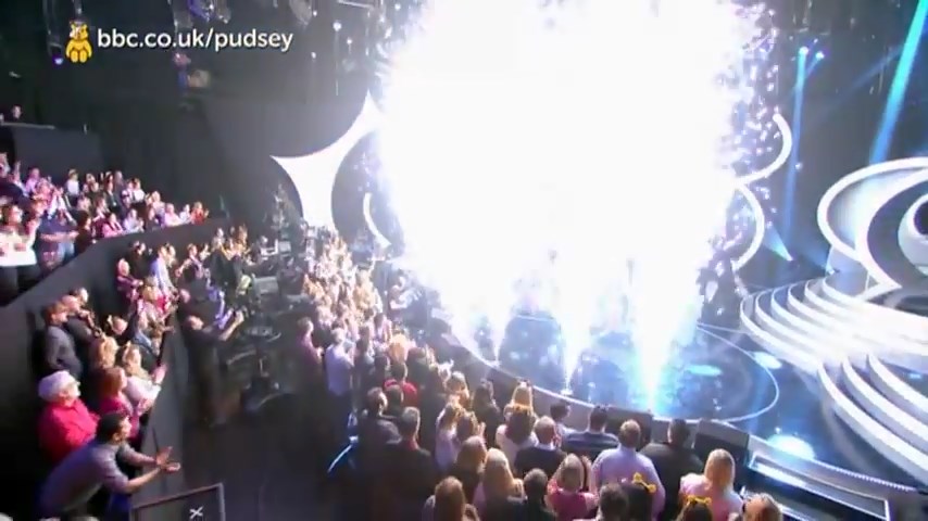 Girls_Aloud_-_Something_New_28Live_at_BBC_Chldren_in_Need_201229_mp4_snapshot_03_47_5B2016_05_06_11_11_115D.jpg