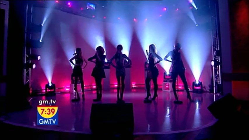 Girls_Aloud_-_The_Promise_First_Performance_5BGMTV_-_27_10_20085D_mp4_snapshot_00_01_5B2016_05_06_11_18_275D.jpg