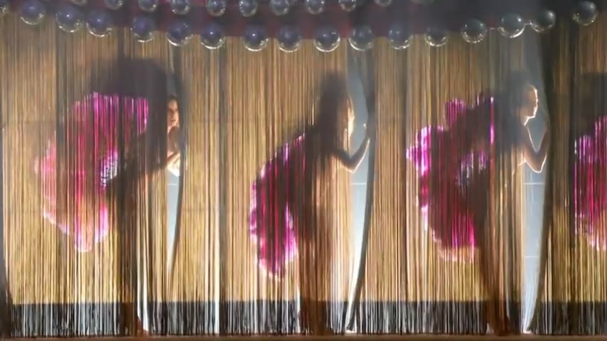 Girls_Aloud_-_The_Promise_28Live_at_The_BRIT_Awards2C_200929_mp4_snapshot_00_09_5B2016_05_06_11_45_445D.jpg