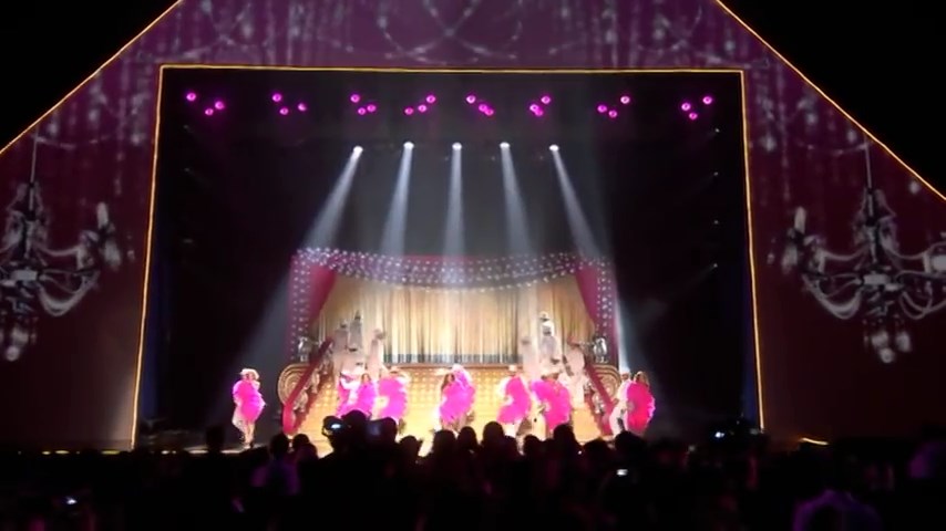Girls_Aloud_-_The_Promise_28Live_at_The_BRIT_Awards2C_200929_mp4_snapshot_00_51_5B2016_05_06_11_48_235D.jpg