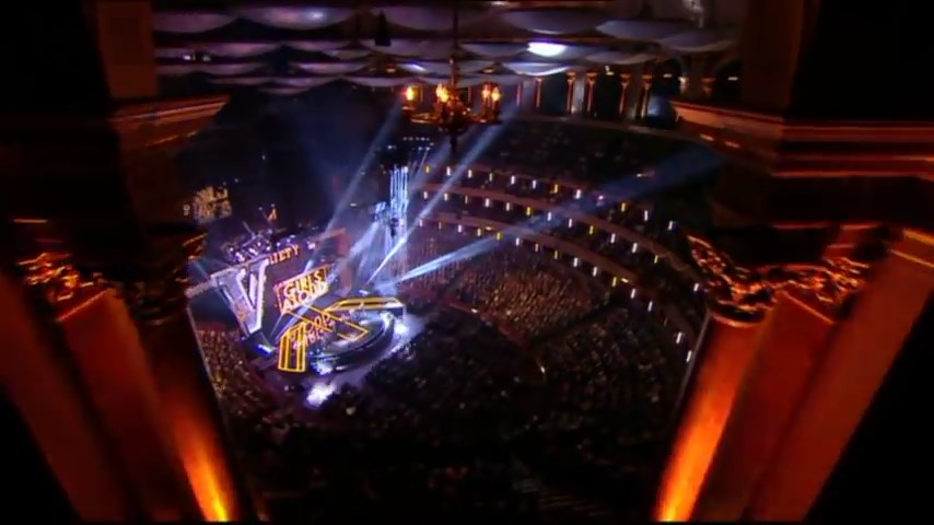 Girls_Aloud_-_The_Promise_28The_Royal_Variety_Performance_201229_mp4_snapshot_01_55_5B2016_05_06_12_11_565D.jpg