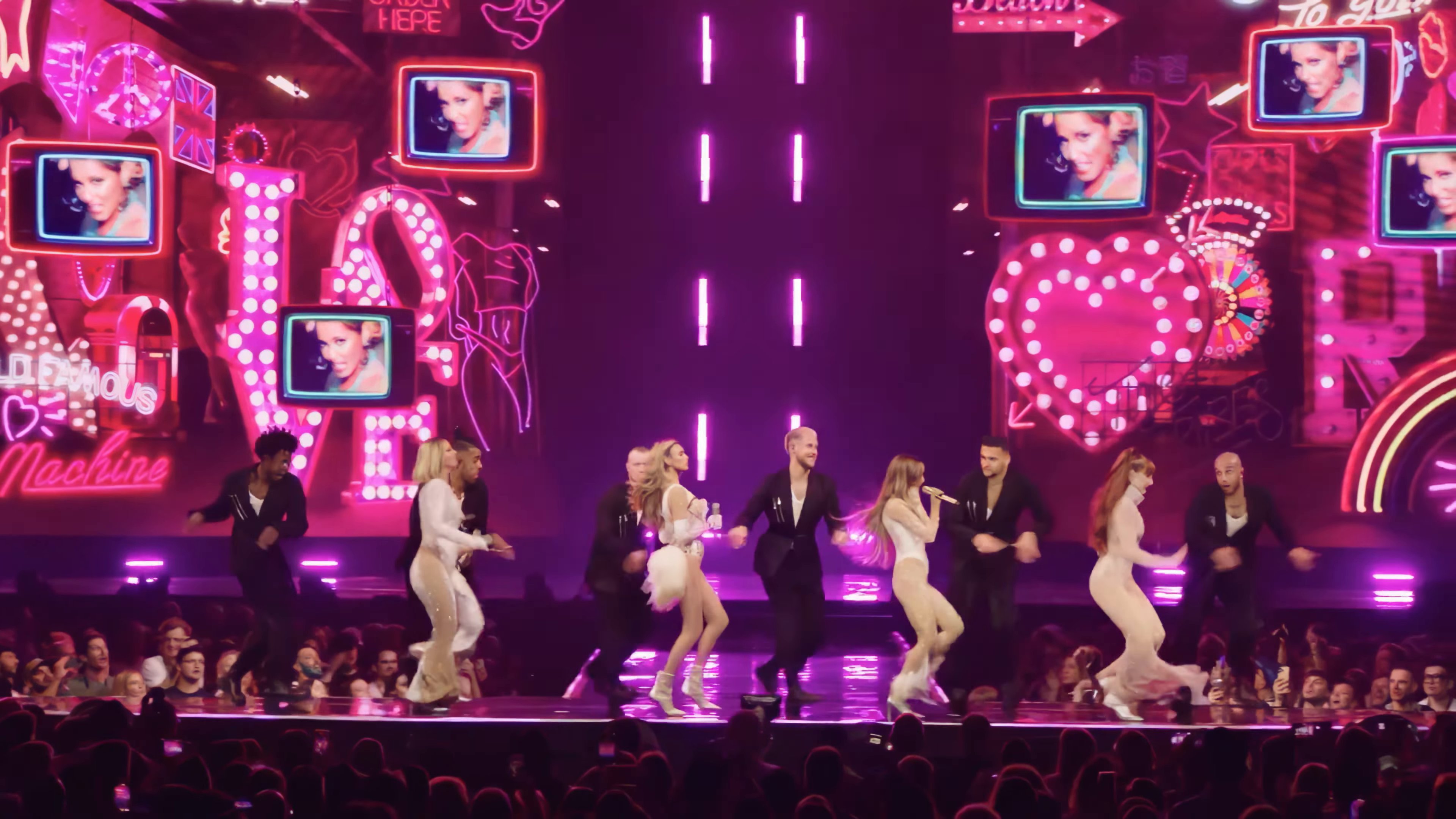 GalleryAloud-0129.jpg GalleryAloud-0129.jpg